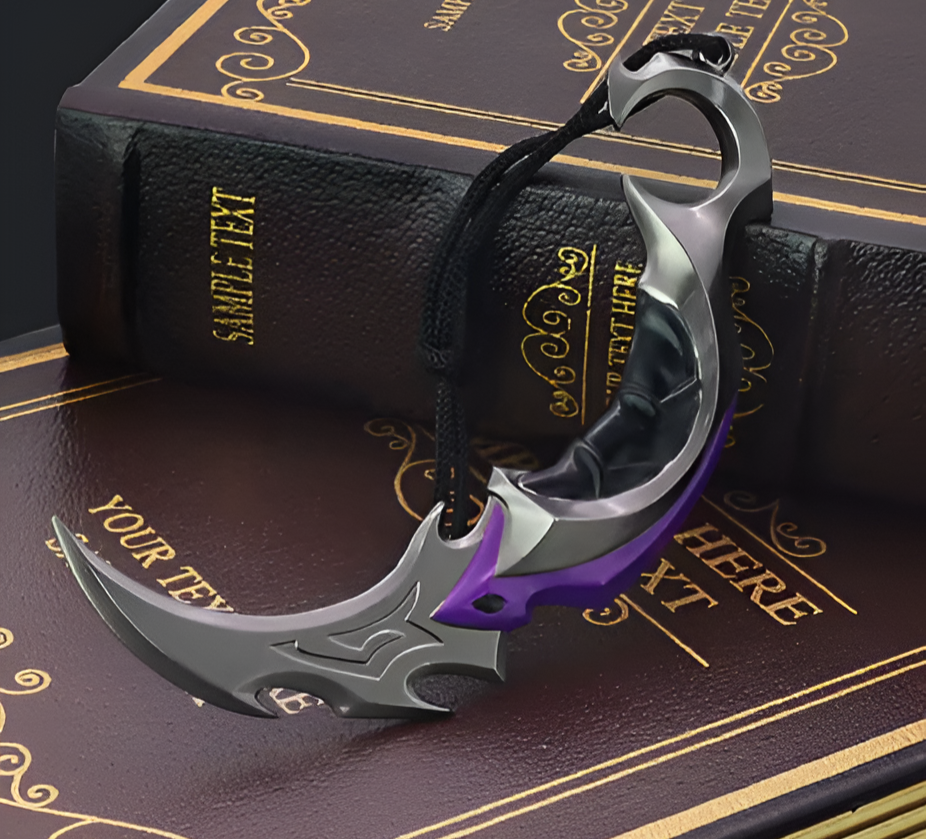 Karambit Reaver de Valorant avec un design sombre et mystique, des motifs gravés, une lame incurvée et des effets lumineux violets